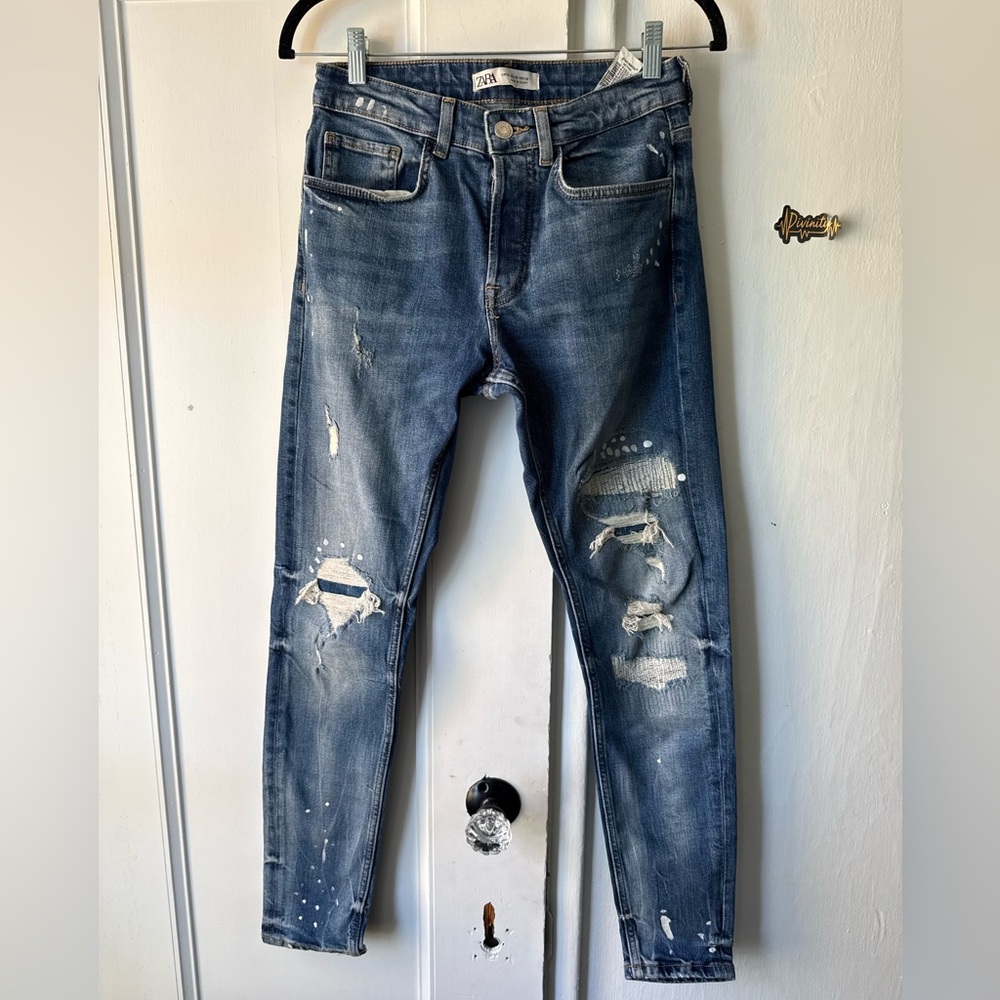 Zara Men's Distressed Skinny Jeans in Blue